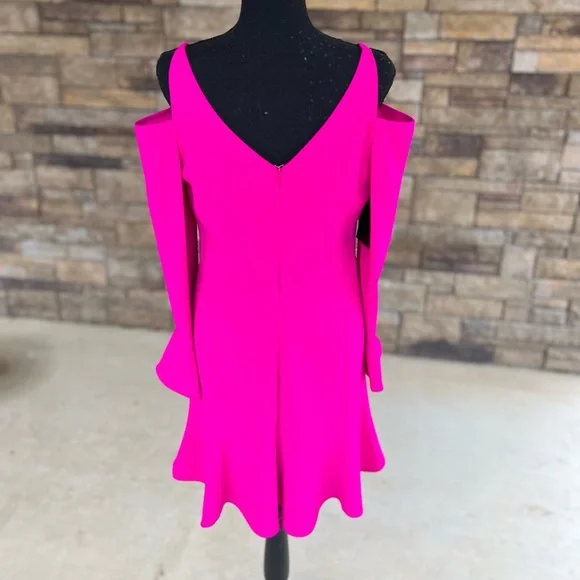 Fuchsia Alexa Admor Cold-Shoulder V-Neck Flare Dress - Picture 2 of 3